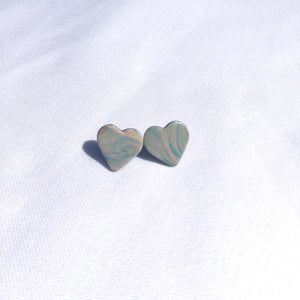 DAYDREAM Heart Studs