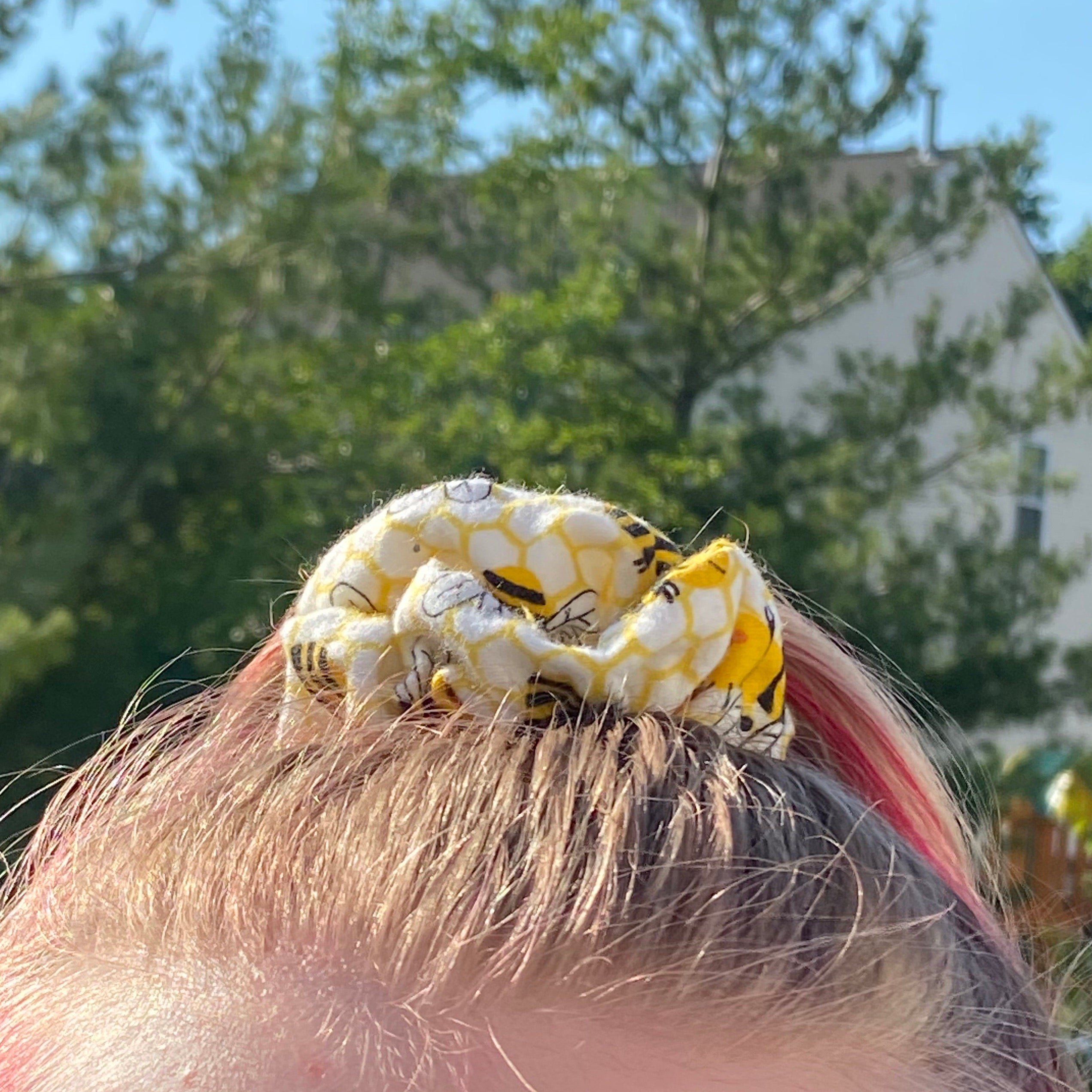 Bumblebee Scrunchie